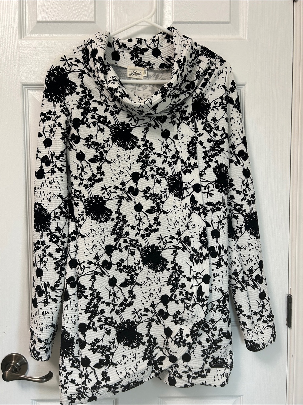 Blondie Apparel- Black & White Floral Cowl Neck tunic top